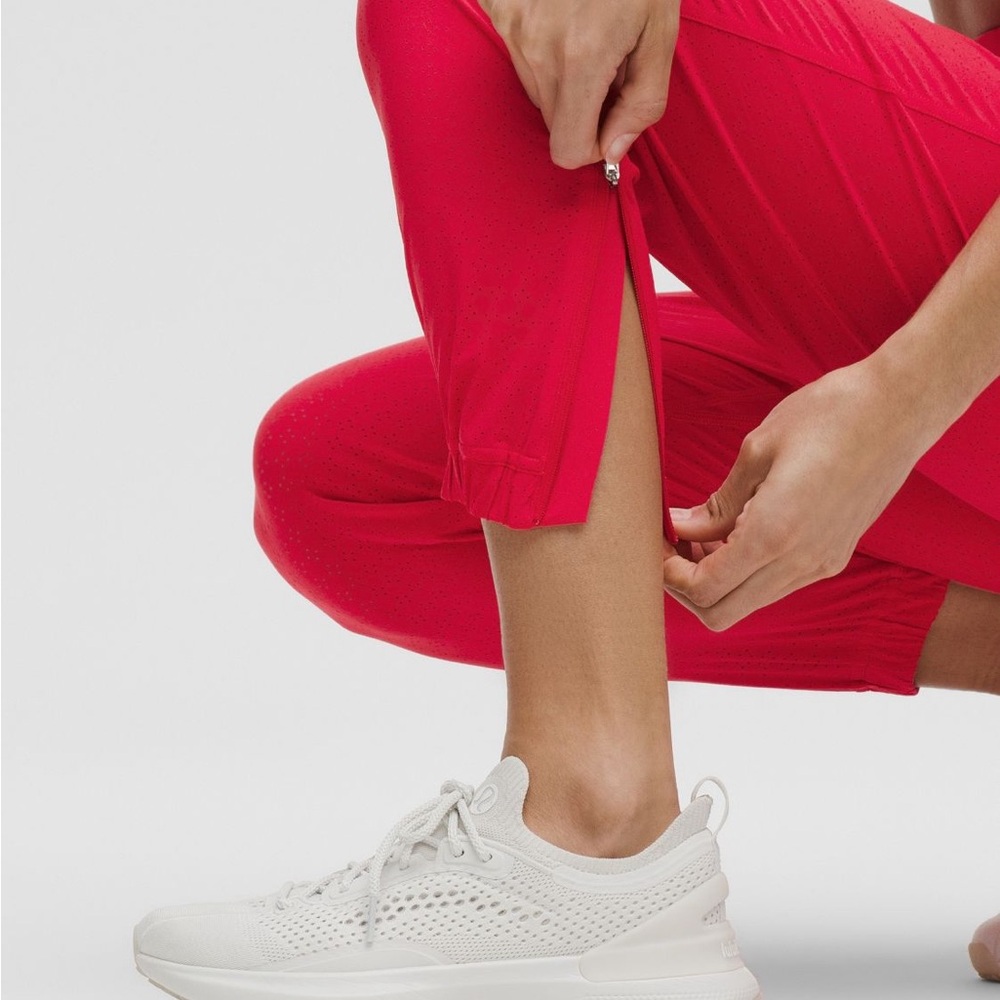 Lululemon Athletica Vibrant Red Joggers - Picture 6 of 7